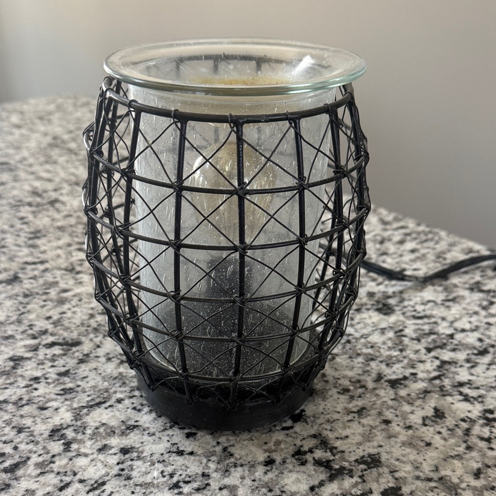 Scentsy Spindle Black Wire Cage Glass Wax Warmer -